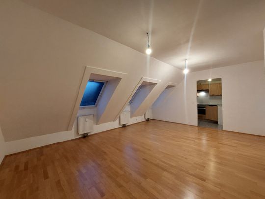 Die Belohnung für langes suchen! 3 Zimmerwohnung mit Balkon Beheimgasse 38 - Photo 1