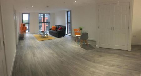 2 bedroom flat to rent - Photo 2