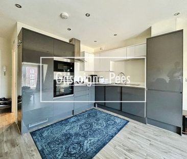 Victoria Road, Aldershot, GU11 - Photo 3