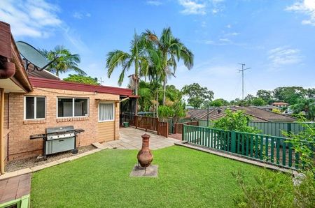 Charming Three Bedroom Family Home - Photo 5