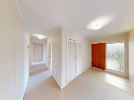 Westbrook - 3 bedrooms - Photo 3