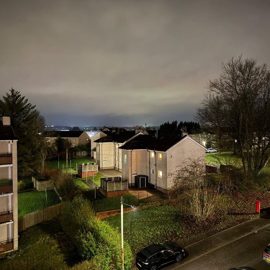 3 Bed Flat, Parkneuk Road, G43 - Photo 1