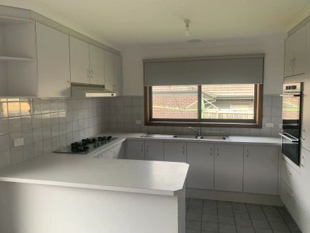 “Spacious 3-Bedroom Home in Prime Reservoir Location” - Photo 5