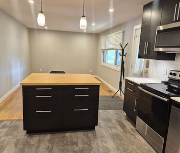 For Lease - 2529 ROMAN Avenue Unit# A, Britannia Heights - Queenswa... - Photo 3