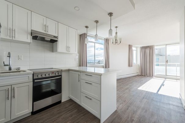 Park Towers - Photo 1