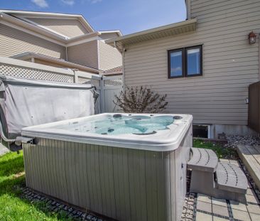 For Lease - 107 Vallier Way, Orleans - Cumberland and Area, Ontario - Photo 3