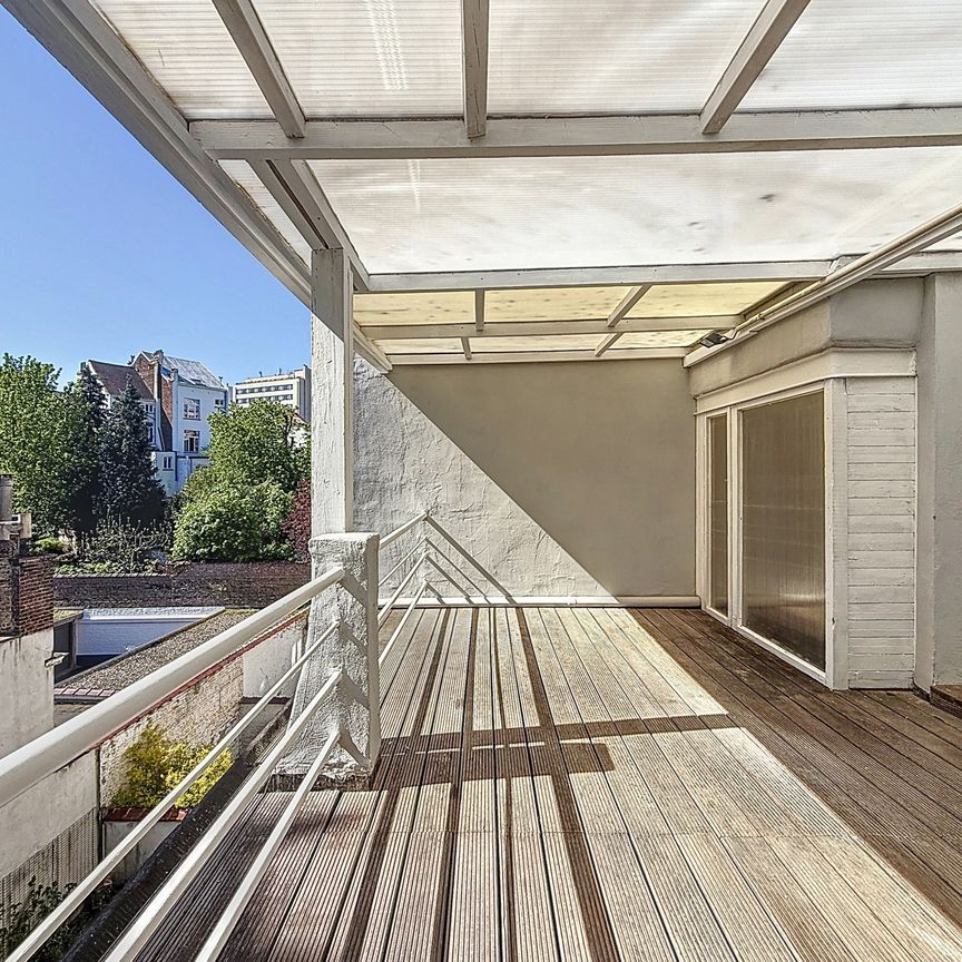Flat - for rent - Photo 1