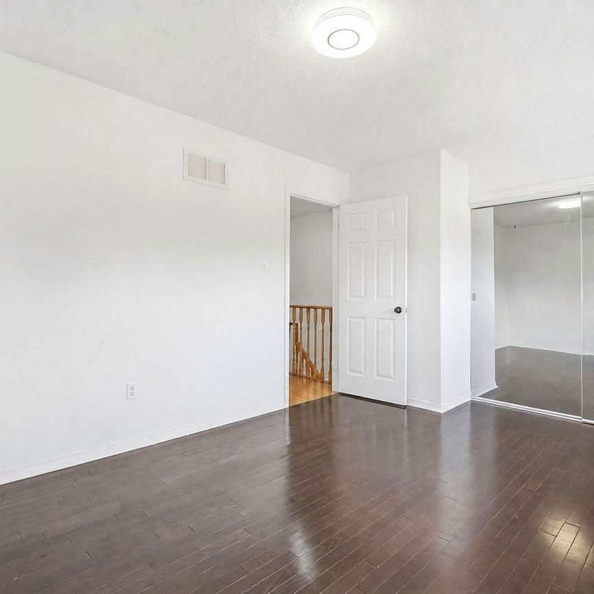 For Lease - 39 Caruso Drive, Brampton, Ontario - Photo 1