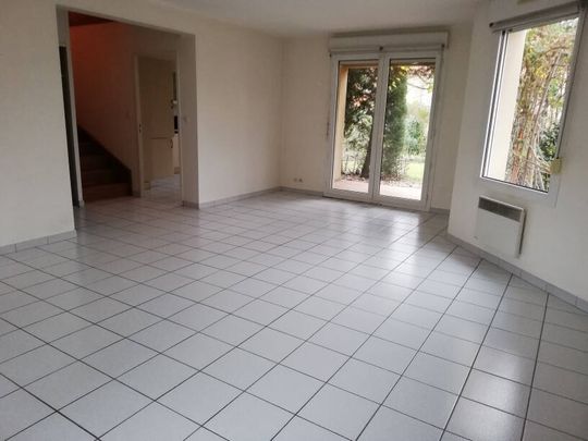 Location maison 6 pièces 117 m² à Bourg-en-Bresse (01000) - Photo 1