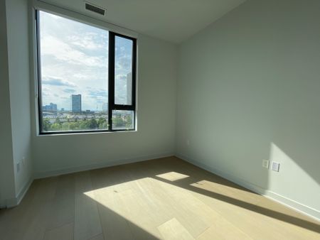 For Lease - 2920 Highway 7 Road Unit# 402, Vaughan, Ontario - Photo 5