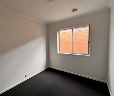 17 Serengeti Street, CLYDE NORTH - Photo 2