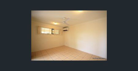 LARGE YARD - GREAT LOCATION - Photo 3