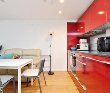 A neutrally decorated one bedroom apartment to let in Bedminster’s ... - Photo 1