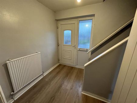 3 bedroom terraced house to rent - Photo 2