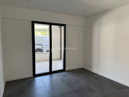 Location Appartement 2 pièces 45 m2 à Ajaccio - Photo 4