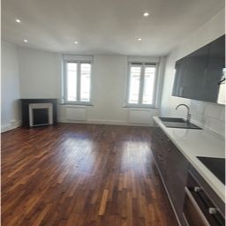 Location Appartement 2 pièces 42m² - Photo 1