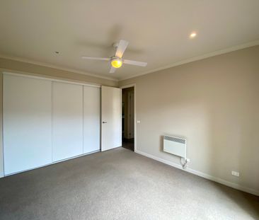 22 Beaurepaire Parade, Footscray VIC 3011 - Photo 3