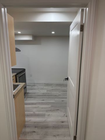 For Lease - 143 Baycliffe Drive, Whitby, Ontario - Photo 2