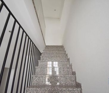 Coimbra, Lisbon - Photo 2