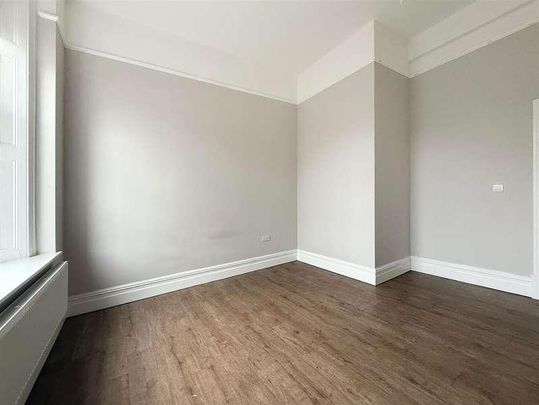 The Walk, Roath, CF24 - Photo 1