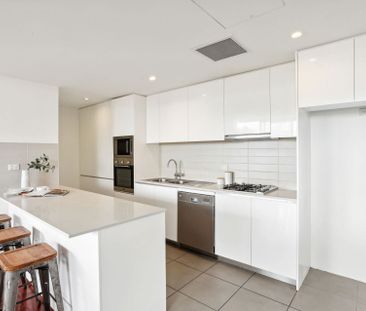 Luxury Living Meets Comfort and Style - Photo 5