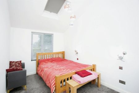 Woodfield Road, Talbot Green, PONTYCLUN - Photo 5