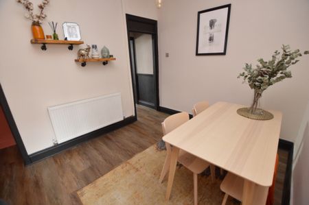 2 Bedroom Terraced House - Photo 5