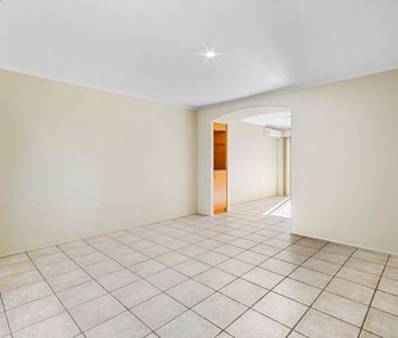 Sleek, Stylish and Conveniently Located - Photo 2