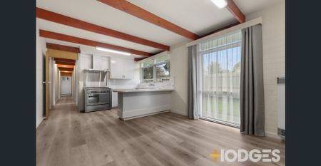 Perfect Location in Beaumaris - Photo 4