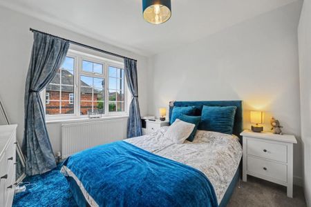 3 bedroom detached house to rent - Photo 3