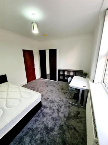 5 bedroom private hall to rent - Photo 5