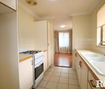 Neat And Tidy Family Home - Photo 2