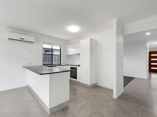 17 Newport Parade, 4740, Blacks Beach Qld - Photo 1