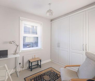 4 bedroom terraced house to rent - Photo 6