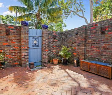 Light Filled Two Bedroom Terrace - Photo 4