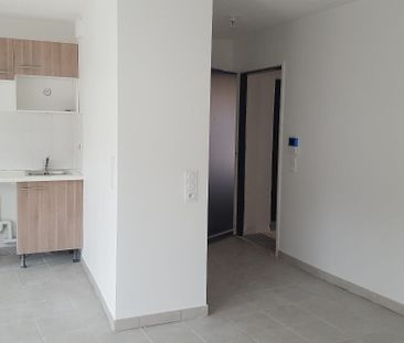 A louer T2 47.57M2 LORMONT - Photo 3