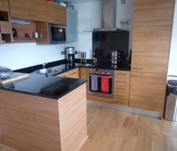 2 Bed Flat, La Salle, LS10 - Photo 4