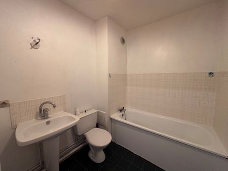 Location Appartement 1 pièce 30m² ORLEANS 45000 - Photo 4