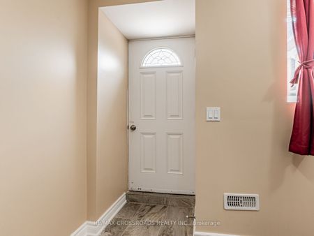 For Lease - 1373 Wallig Avenue, Oshawa, Ontario - Photo 4