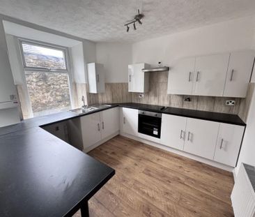 2 Bedroom Apartment To Let - Photo 6