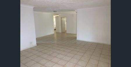 Three Bedroom Unit Available in Old Motel Complex Matilda - Photo 2