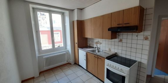 05704 - Appartement 2 pièces avec lave-linge - Rue de Bel-Air 14 - La Chaux-de-Fonds - Photo 2