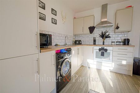 2 bedroom apartment to rent - Photo 5