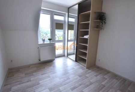 Pronájem bytu 2+kk s balkonem a parkovacím stáním, Bílovice nad Svitavou, ul. Šebelova - Фото 3