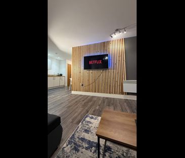 Studio Flat, Queens House, S1 - Photo 1