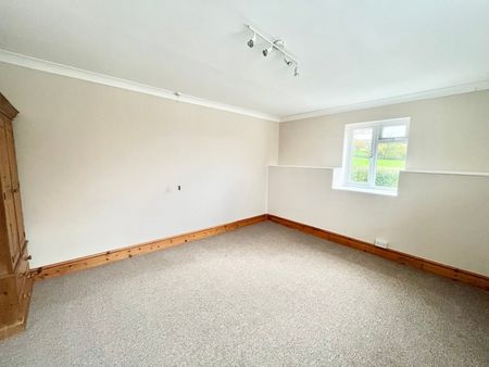 West Buckland, Wellington - Photo 3