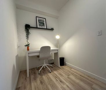 1502 | Furnished | 1 Bedroom | Riverfront | River view - Photo 2