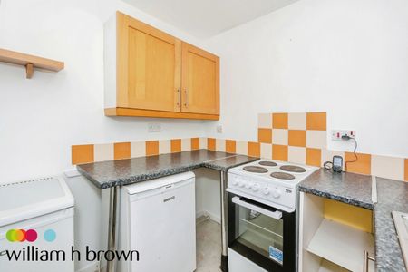 Lewes Close, Essex, Grays - Photo 5