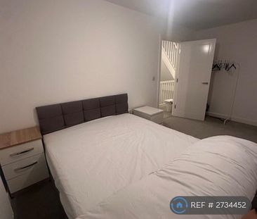 1 bedroom in a house share to rent - Photo 4