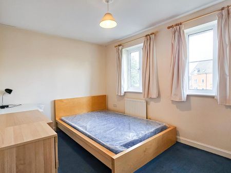 4 bedroom private hall to rent - Photo 4